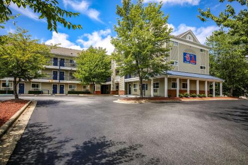 Motel 6-Greensboro, NC - I-40