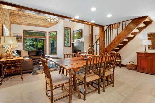 125 Ridgepoint Townhomes Townhouse photo 4
