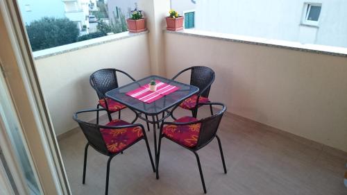 4 bedroom apartment with 3 bathrooms and private parking - Apartments Orange - image 14