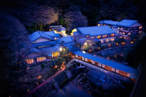 Arima Onsen Gekkoen Yugetsusanso - Accommodation - Kobe