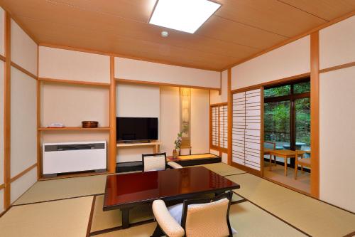 Japanese-Style Room -8 tatami-Meal Provided at Restaurant