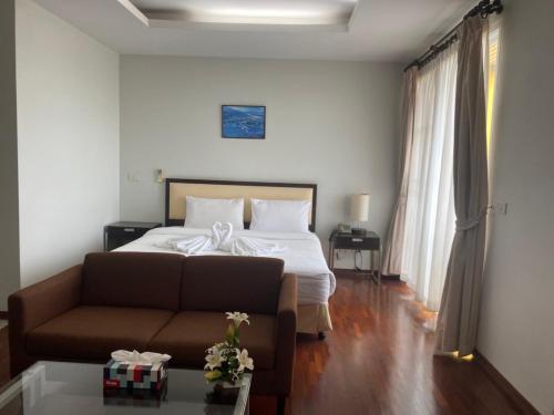 The Park 304 Executive Serviced Apartment in Prachinburi