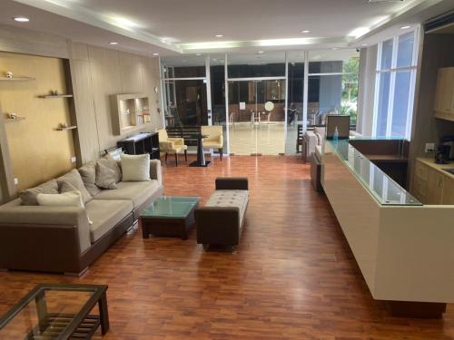 設施, 公園304號行政服務式公寓 (The Park 304 Executive Serviced Apartment) in 巴真武里