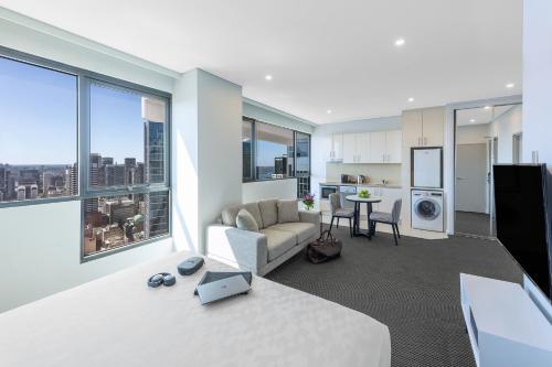 Meriton Suites Kent Street, Sydney