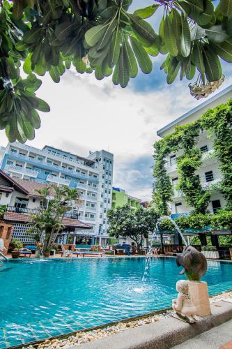수터스 코트 2 - 수영장