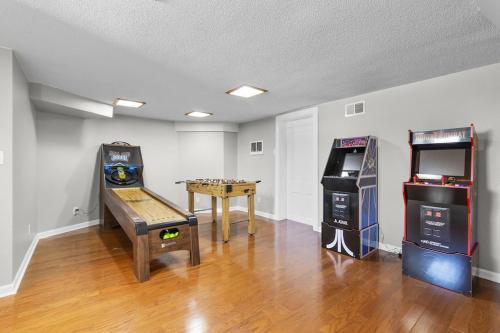 Pet-friendly 4 BD Historic Charmer at Marion Uptown in Marion, USA