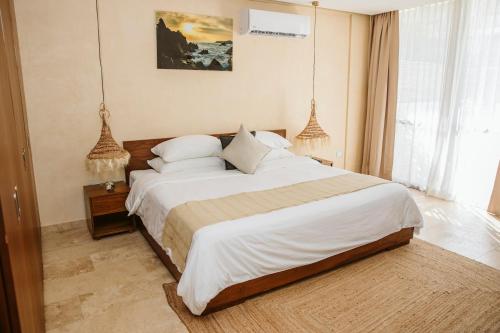 1 king bed, 1 sofa bed