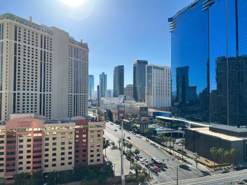 Balcony Studio Signature MGM Great View No Resort Fees Free Valet Lazy River, Las Vegas (zdjęcie 6)