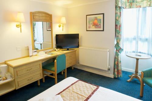 room detail thumbnail 1
