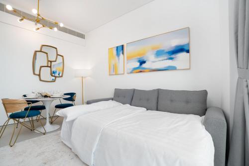 Ultimate Stay / 2 Beds / Address JBR / Direct Beach Access / Marina View / High Floor Ultimate Stay / 2 Beds / Address JBR / Direct Beach Access / Marina View / High Floor