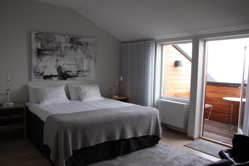 1 queen bed