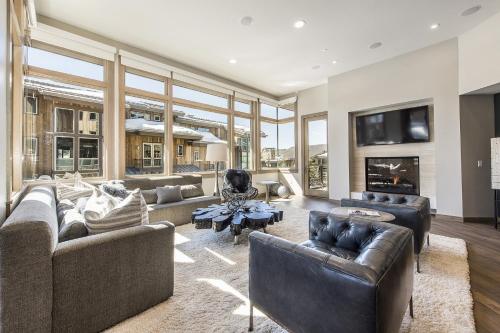 Platinum Four Bedroom Suite apartment hotel image