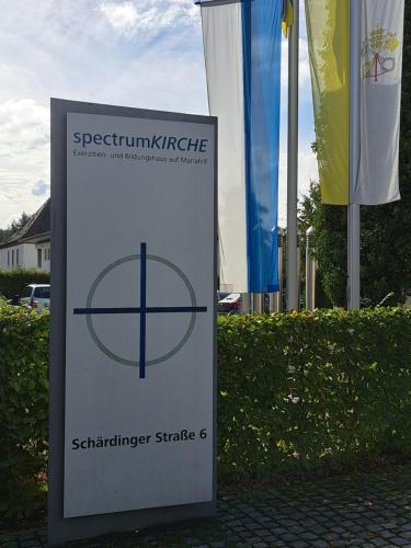 Spectrum Kirche Exerzitien-und Bildungshaus auf Mariahilf