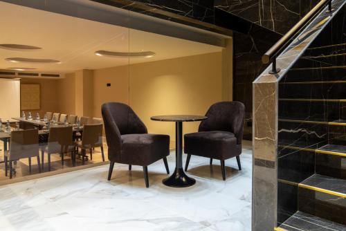 Facilities, Hotel Granada Center in Granada