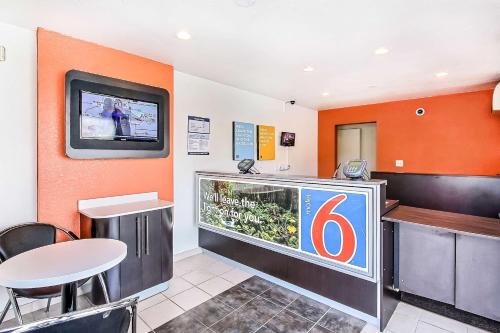 Motel 6-Sunnyvale, CA - South