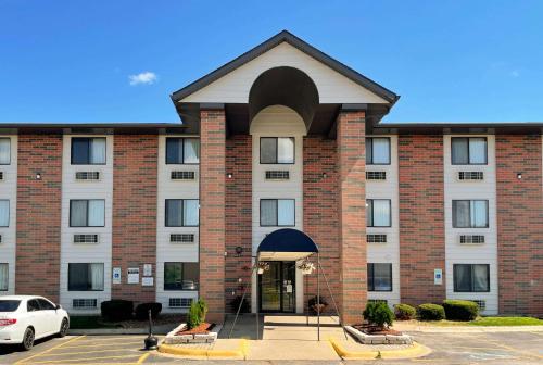 Motel 6-Elk Grove Village, IL - O'Hare