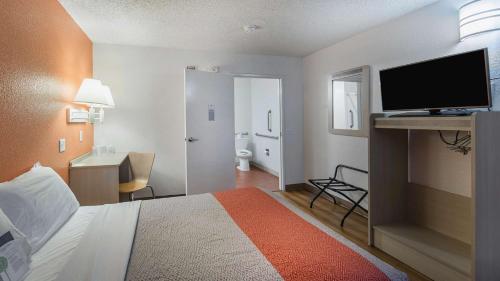 Motel 6-Medford, OR - North