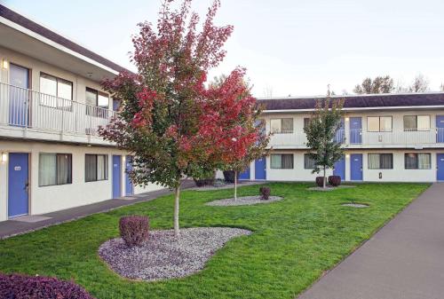 Motel 6-Troutdale, OR - Portland East