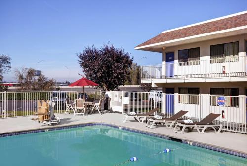 Motel 6-Troutdale, OR - Portland East