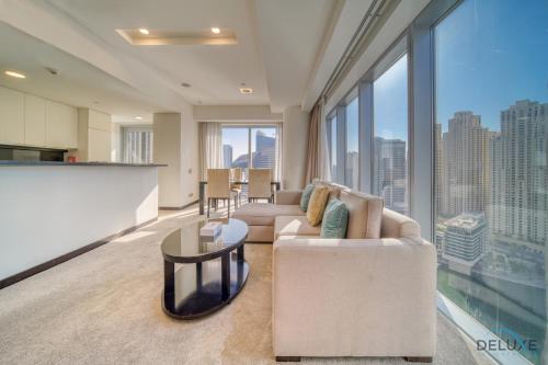 Overlooking Marina Canal Views from Living to Bedroom, The Address Residences, Dubai Marina by Deluxe Holiday Homes, Dubai (foto 3)