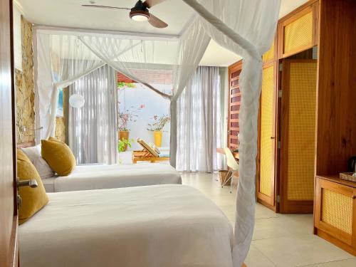 Bahia Mar Boutique Hotel