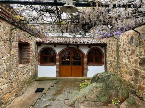 Casas Rurales Monasterio de Rocamador