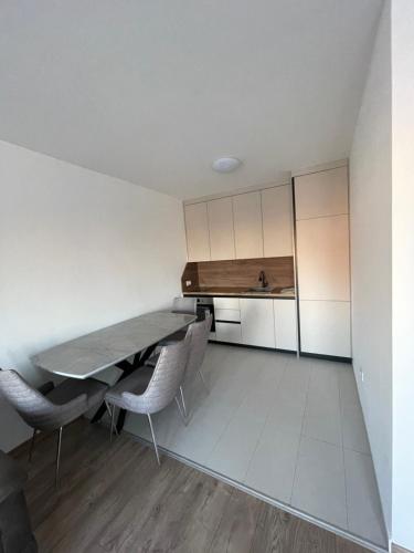 virtuve, ShooTer Apartments in Ferizaj