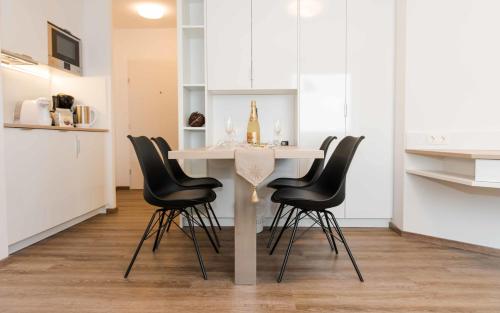 Létesítmények, Schonbrunn Design in 13. kerület - Hietzing