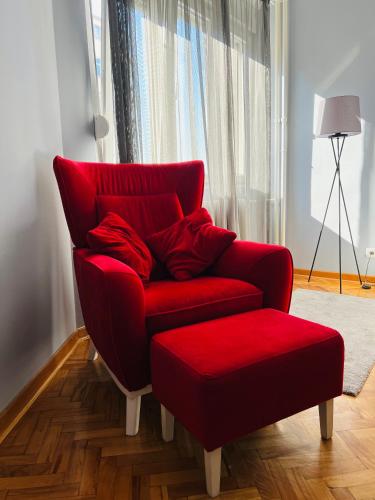 Iskra Apartment - Tap to explore photos