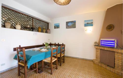 Cozy Home In Villa San Giovanni With Kitchen