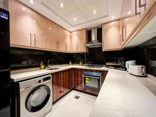Elite Downtown residence - image 9
