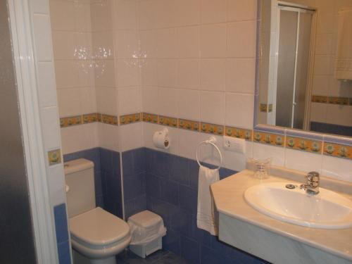 Hotel Cortijo Los Gallos - image 13
