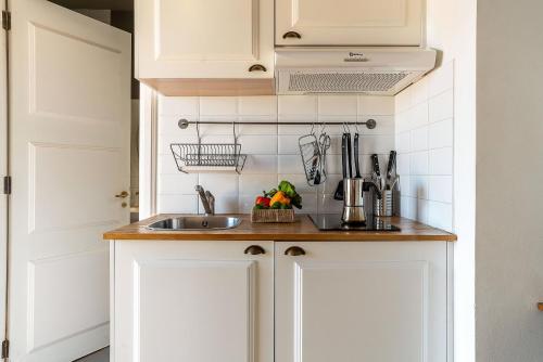 Casa Gracia Apartments - image 2
