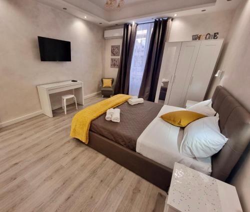 Apartment close to the Coloseum, 2 minutes walk from metro A, Rzym (zdjęcie 5)