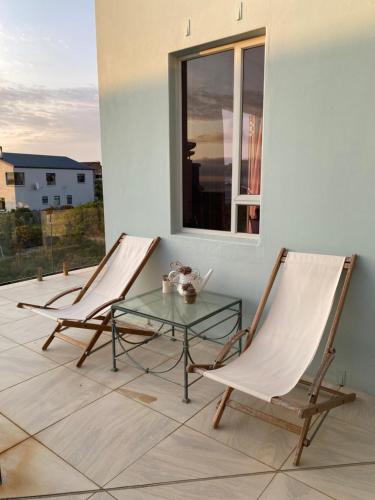 Beach & Mountain Retreat within a UNESCO Biosphere in Rooiels