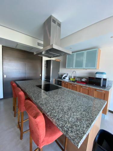Departamento a pie de playa en Península, Mazatlán