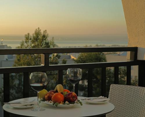 Ramada Resort by Wyndham Akbuk - All Inclusive Ramada Resort by Wyndham Akbuk - All Inclusive