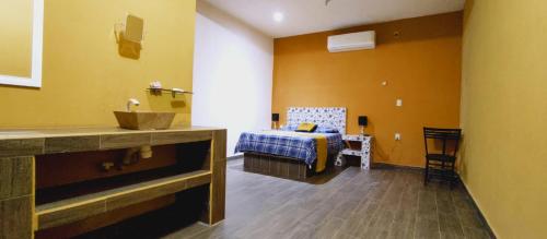 1 queen bed