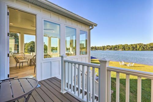 Waterfront Oasis On Tims Ford Lake PoolandKayak! in Winchester 