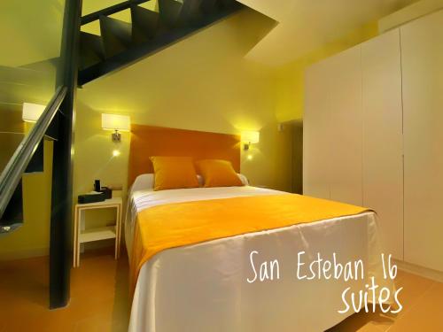 TRIPLEX SAN ESTEBAN 16 SEÑORIAL, Sevilla