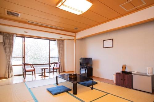 Accessible Japanese-Style Room with Balcony and Mountain View - Ground Floor