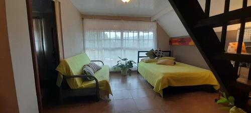 5 bedrooms, 21 beds