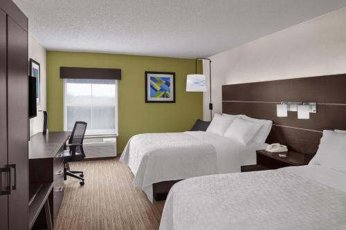 Holiday Inn Express & Suites Asheville SW - Outlet Ctr Area by IHG in Asheville, USA
