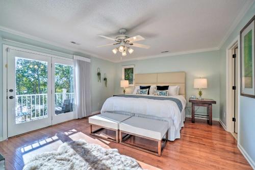 Luxe Lake Chickamauga Retreat w/ Boat Dock! in Soddy Daisy (TN)