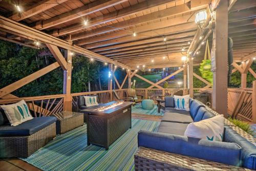 . Luxe Lake Chickamauga Retreat w/ Boat Dock!