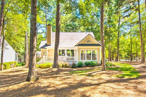 Stunning Lake Oconee Retreat with Pool Access!