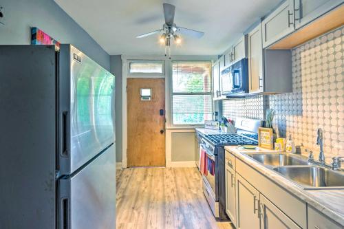 Historic Oak Park Apartment about 8 Mi to Downtown in Oak Park, USA