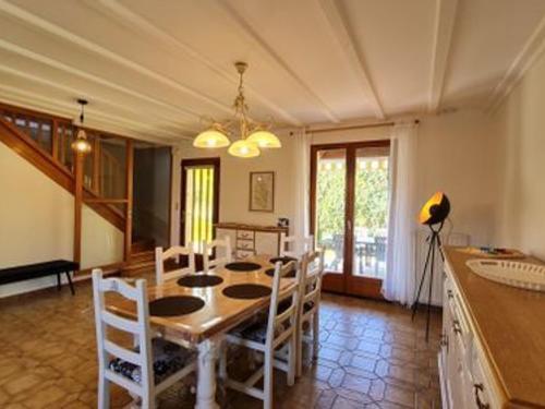 Chalet rénové avec jardin, terrasse, équipement fitness et proche centre-ville - FR-1-585-88 gîte à louer Venise