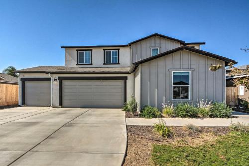 Contemporary Los Banos Studio Less Than 3 Mi to Dtwn!