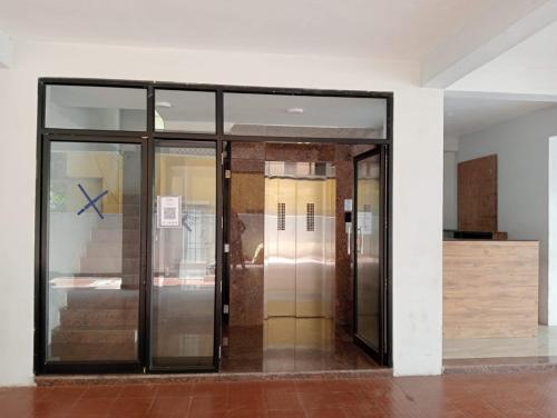 Entrance, Season 4 Residences - 1BHK Furnished Apartment (near Tidel Park, IIT Madras and Apollo Cancer Centre in Chennai